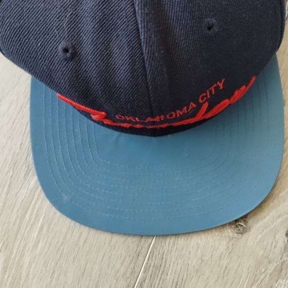 Mitchell & Ness Navy and Blue Oklahoma City Thunder Hat - Picture 5 of 15